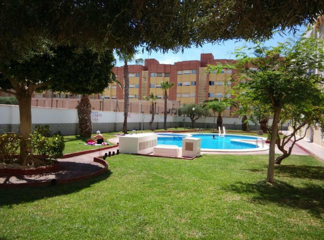 Apartmán Piso A 10 Min Caminando De La Playa Del Cura Torrevieja Exteriér fotografie